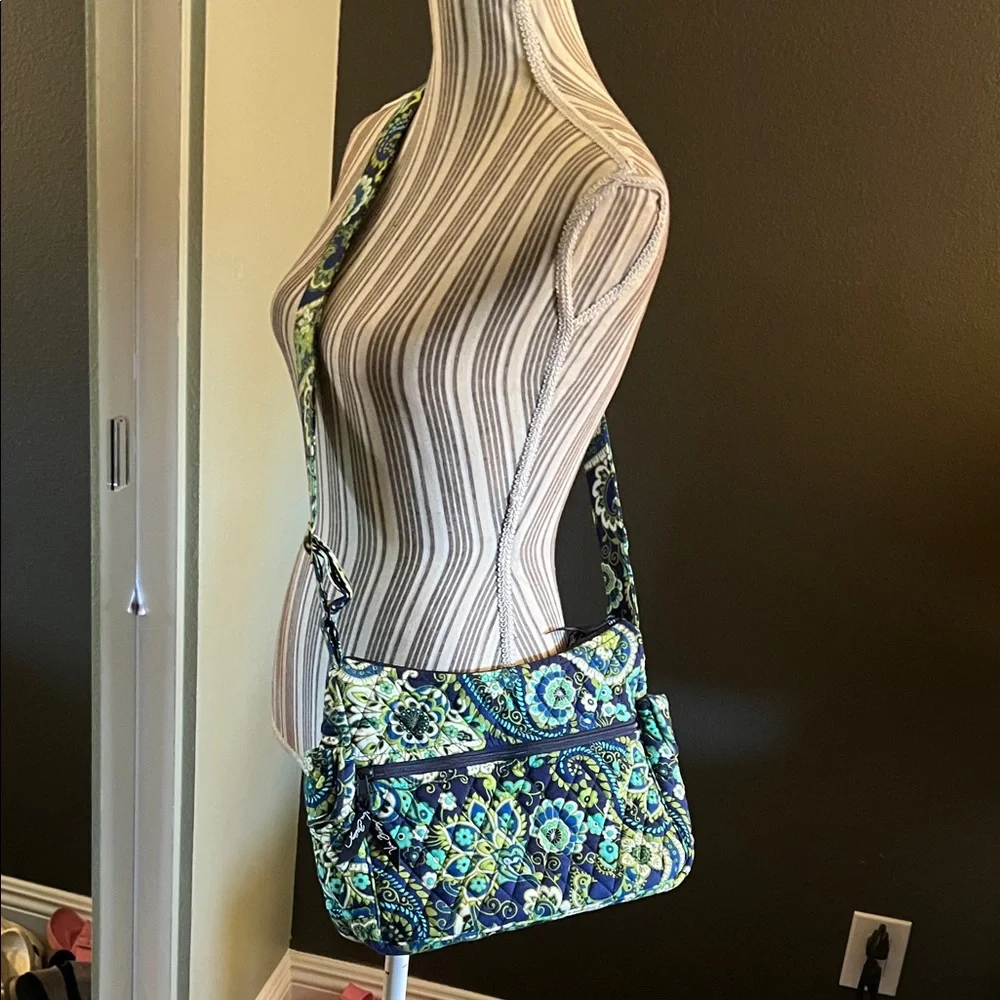 Vera Bradley, Blue and Green Paisley Shoulder Bag, EUC - Picture 2 of 8